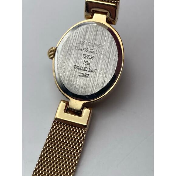 Armitron Diamond Now Women's Quartz Watch 17mm - New Battery -Wrist 6.75 - Picture 4 of 9